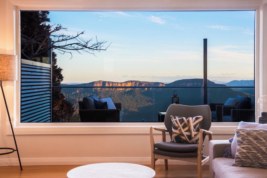 Elysian Blue Mountains | Luxury Leura Escape With Mountain Views & Pool - Katoomba