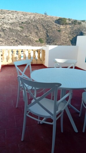 Apartamento, 2 habitaciones, balcón, vistas a la ciudad | Balcón