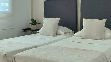 2 soverom, strykejern/-brett, wi-fi og sengetøy