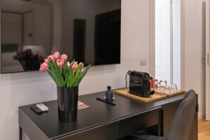 Deluxe Room | Room amenity - EFFE 9 FLAMINIO Guest House (Rome)