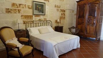 Exclusive-Vierbettzimmer | Schallisolierte Zimmer, kostenloses WLAN, Bettwäsche