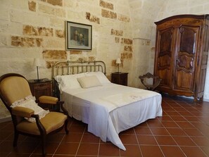 Exclusive Quadruple Room | Soundproofing, free WiFi, bed sheets - Masseria Scianne (Nardò)