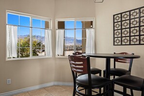 Dining - 4 Bdrm - UTV and GOLF  J & Amy (Littlefield)