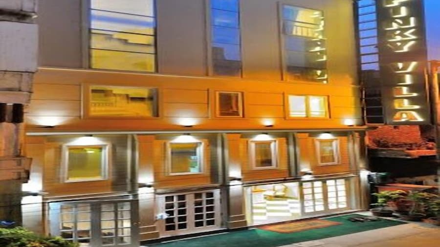 The Pinky Villa Heritage Boutique Suites