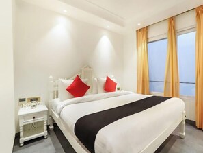 1 kamar tidur, brankas, tirai kedap cahaya, dan kedap suara