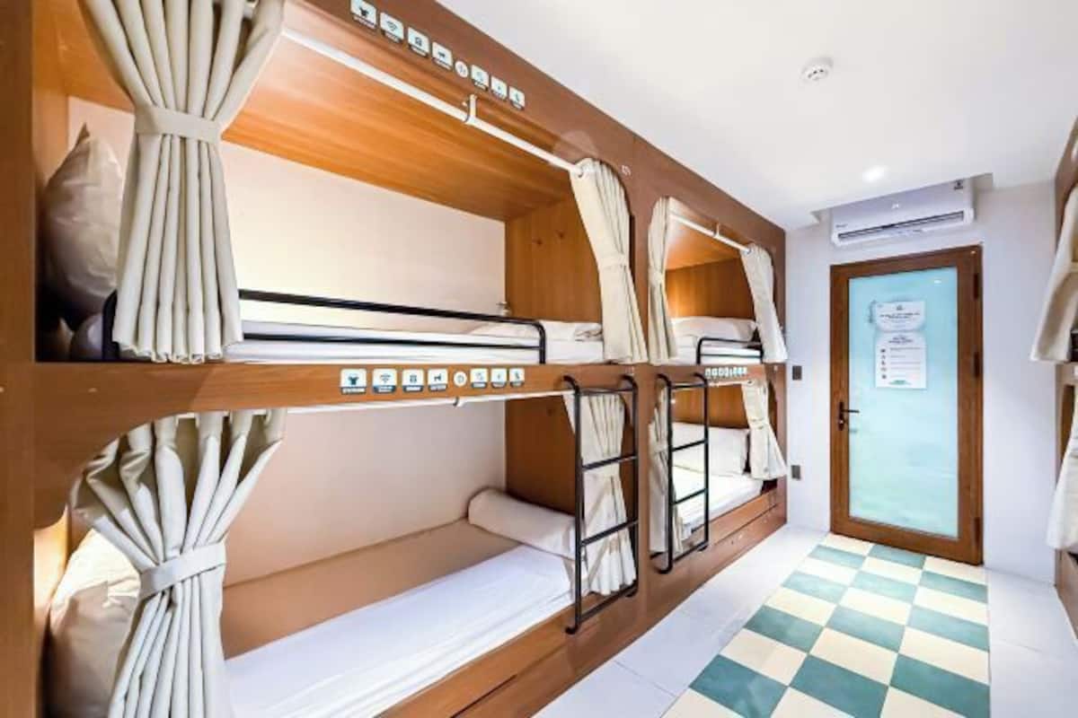 Soundproofing, free WiFi