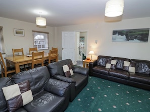 Living area - Hen and Chickens (Stourport-on-Severn)