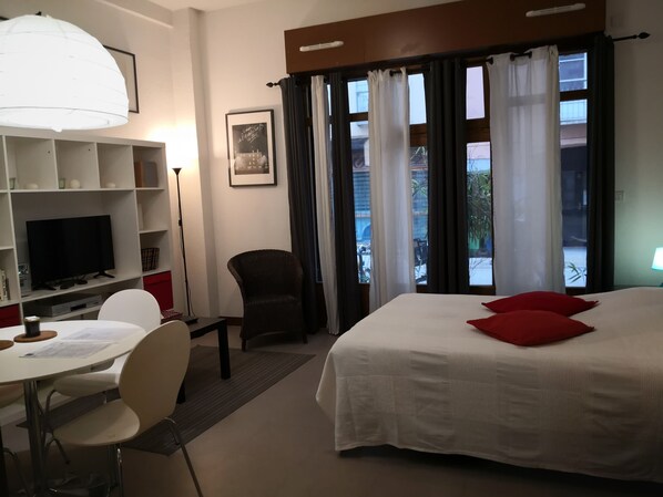 1 Schlafzimmer, Bügeleisen/Bügelbrett, kostenloses WLAN, Bettwäsche