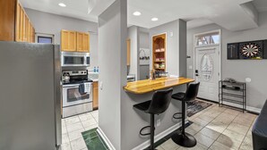 Private kitchen - CentralWestEnd-WashU-STL- Euphoria (St. Louis)