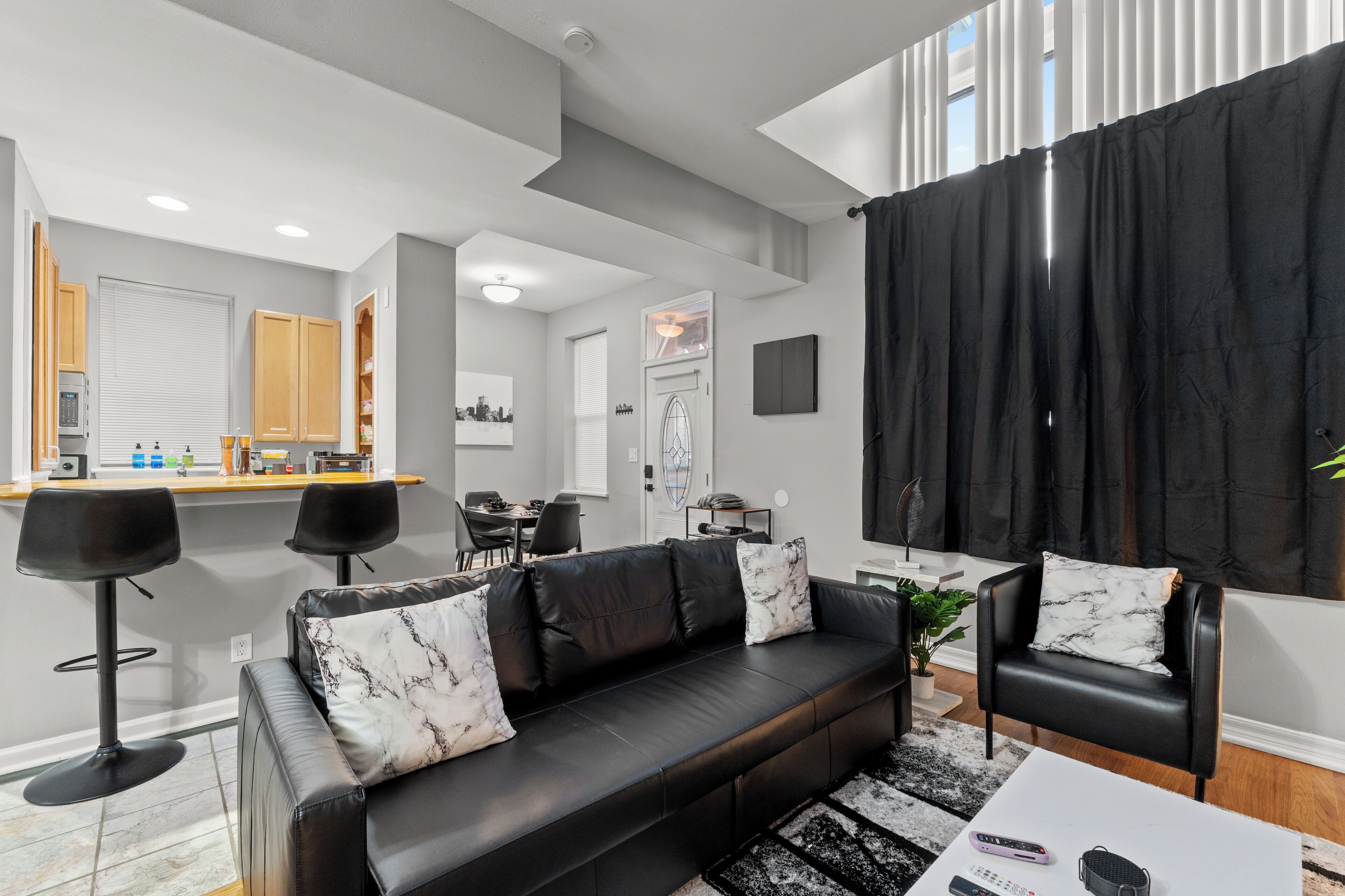 Deluxe House | Living area | TV