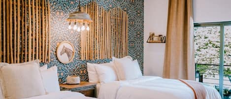 1 bedroom, desk, WiFi, bed sheets