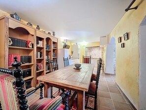 Dining - Exceptional stay - Domaine Grande Grange, Relais XVIe & horses (Caderousse)