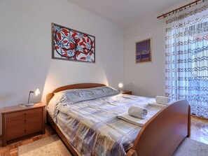 Piso, Diseño De Interiores, Suelo, Departamento, Balcón, Techo, Condominio, Silla, Sombra, Porche