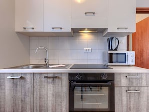 Microwave, oven