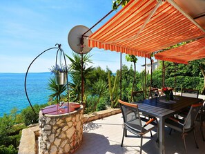Furniture, Outdoor Furniture, Table, Shade, Chair, Outdoor Table, Resort, Eco Hotel, Flowerpot, Leisure