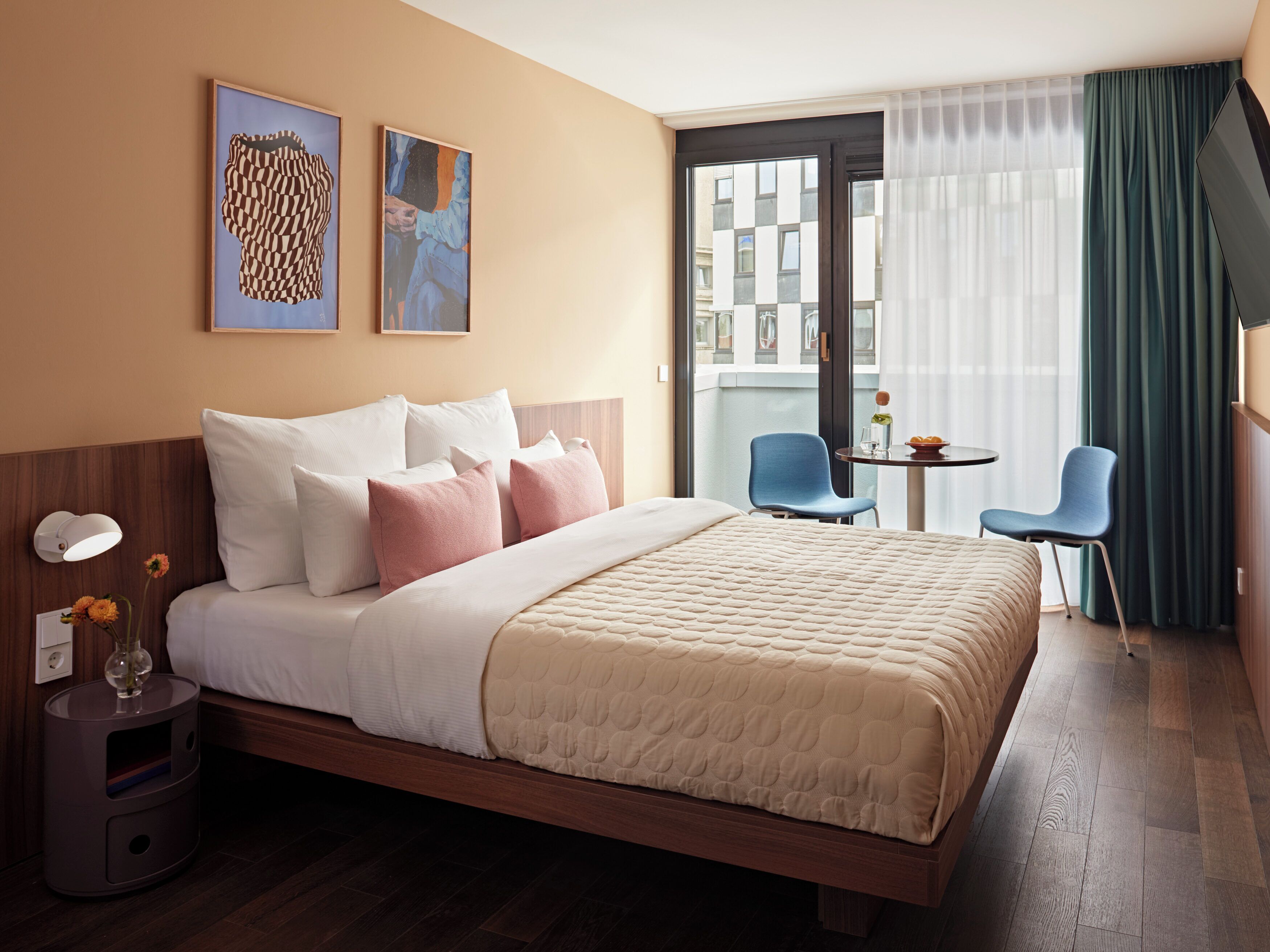 Studio – basic | Sengetøy av topp kvalitet, safe på rommet og skrivebord