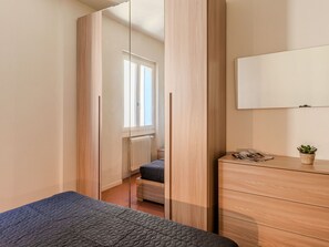 2 Schlafzimmer, Reisekinderbett, kostenloses WLAN