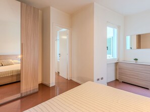2 habitaciones, cuna de viaje y wifi gratis