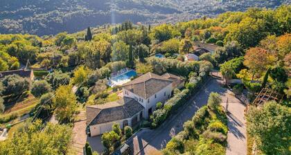 Villa Cramond – Pool & unspoiled nature