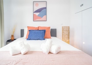 2 slaapkamers, een strijkplank/strijkijzer, wifi, beddengoed