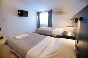 Dreibettzimmer