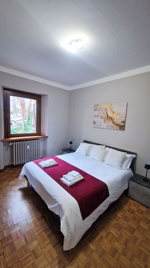 3 camere, ferro/asse da stiro, Wi-Fi gratuito, lenzuola