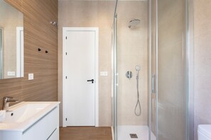 Appartement, 2 chambres, piscine privée | Salle de bain