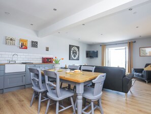 Dining - Escape To The Chapel Anglesey (Holyhead)