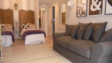 Familien-Dreibettzimmer | Bügeleisen/Bügelbrett, kostenloses WLAN