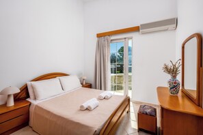 4 عدّة غرف نوم ومكواة/لوح كي وواي فاي مجانًا وملاءات أسرّة