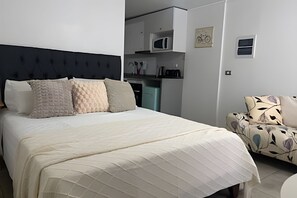 Apartment | Iron/ironing board, free WiFi - Estudio Amelia (Santiago)