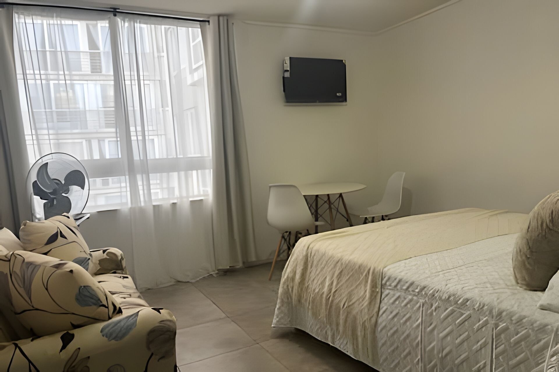 Appartement | Een strijkplank/strijkijzer, gratis wifi