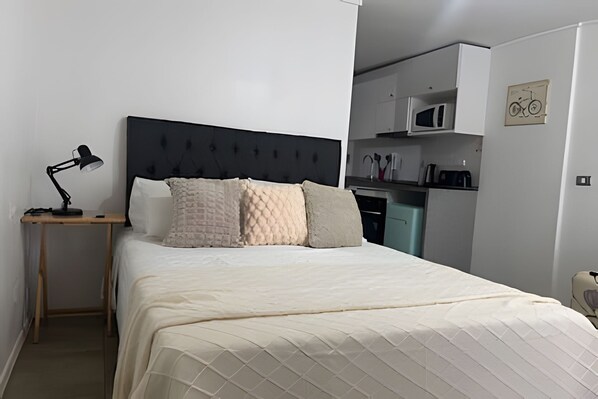 Apartment | Iron/ironing board, free WiFi - Estudio Amelia (Santiago)