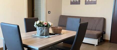 تناول الطعام