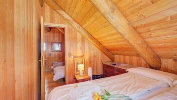Standard Chalet, Multiple Bedrooms (Rustico Al Museo Bosco Gurin) | 3 bedrooms, iron/ironing board, free WiFi, bed sheets