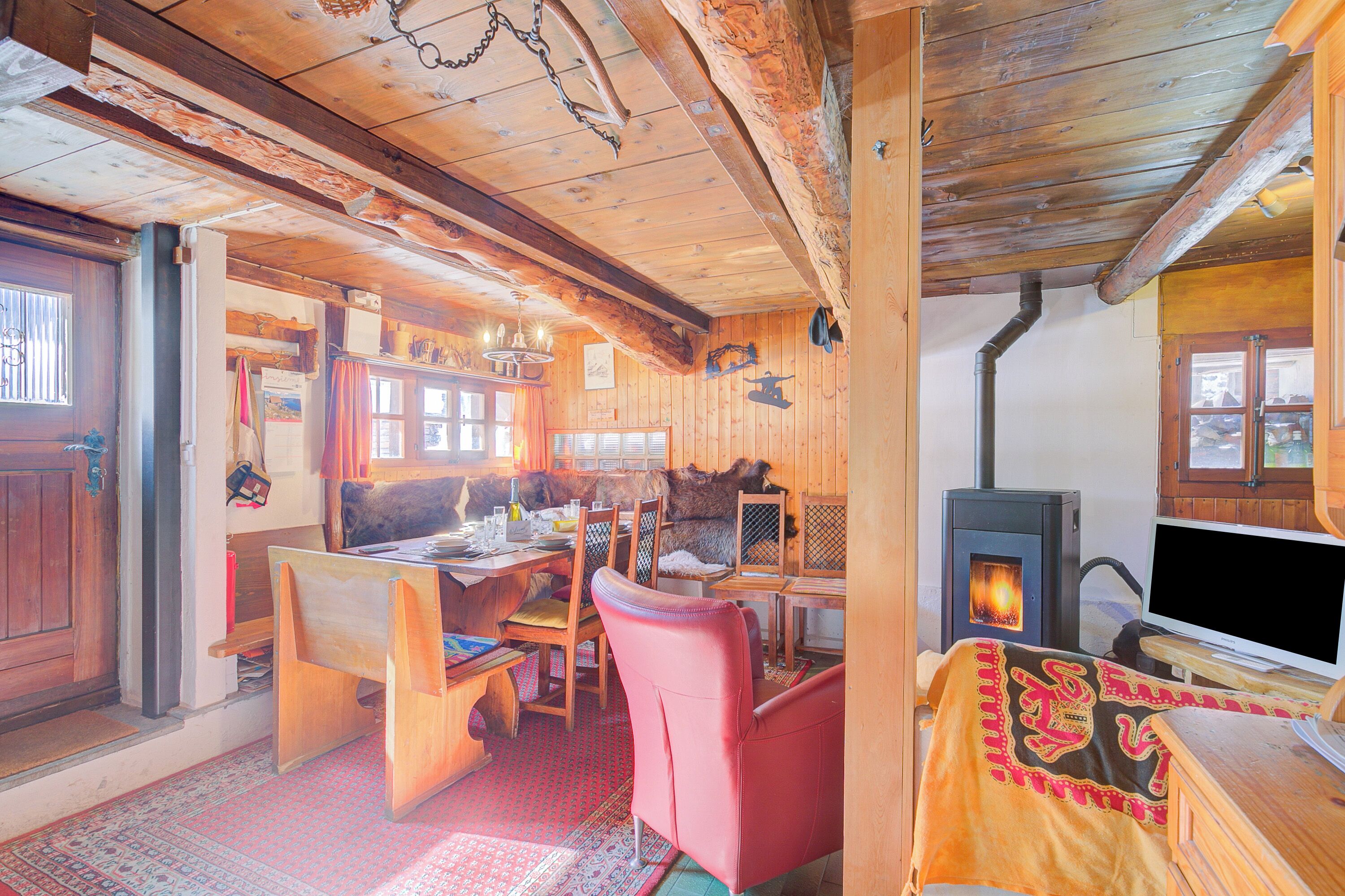 Standard Chalet, Multiple Bedrooms (Rustico Al Museo Bosco Gurin) | Dining