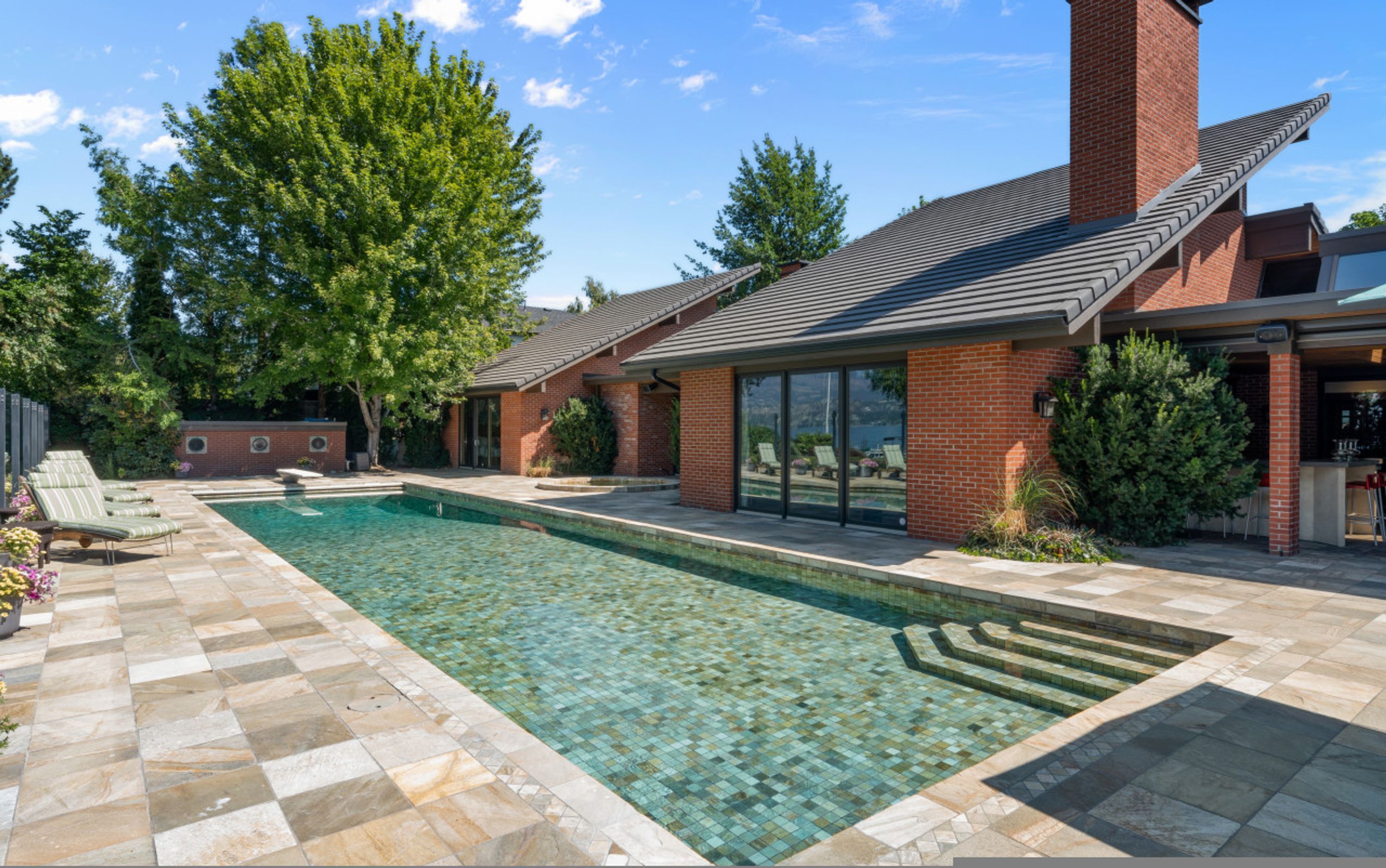 Rumah | 5 kamar tidur