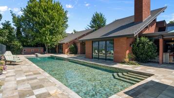 Rumah | 5 kamar tidur