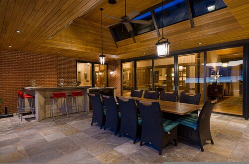 Waterfront Grandeur in Kelowna