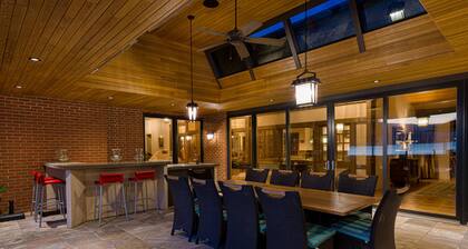 Waterfront Grandeur in Kelowna