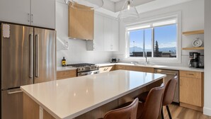 Unclassified image, 4 of 27, button - Horizon Retreat in West Kelowna (West Kelowna)