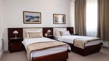 Standard Twin Room, City View