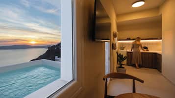 Suite with Caldera, Volcano, Sea View and Private Jacuzzi | 沙滩/海景