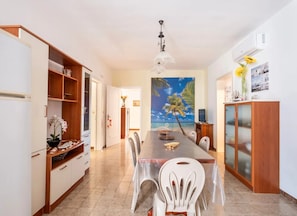 Dining room - Grand Villa Lapillo Sea View Estate With Terrace (Porto Cesareo)