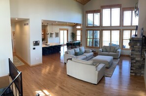 スマートテレビ、暖炉