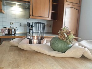 Geladeira, fogão, cooktop, lava-louças