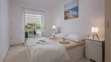 Standard Apartment, 2 Bedrooms, Terrace, Mountainside (Sea View Apartment Terazza Grande) | 2 bedrooms