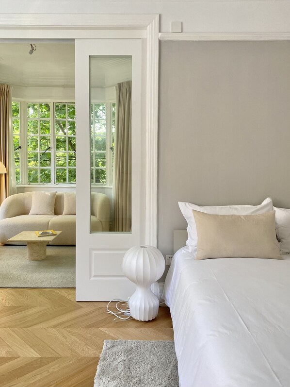 Comfort Suite, City View