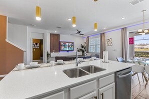 House (6 Bedrooms) | Property amenity - 295 Marcello Blvd (Kissimmee)