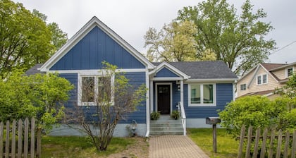 Newly Renovated & Pet-friendly, Close to Lake Michigan w/ Yard